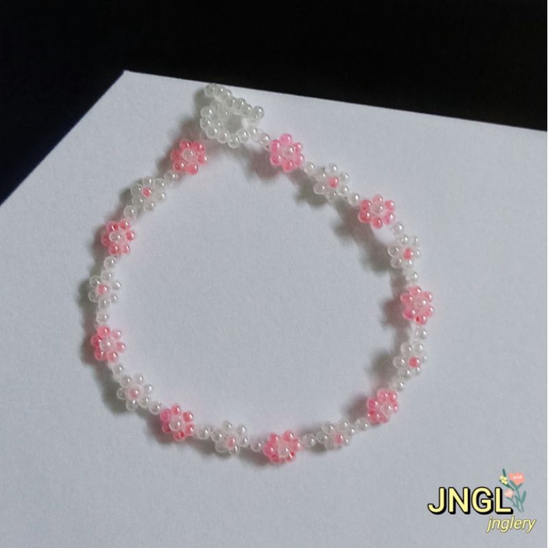 Vòng tay hạt cườm gạo kết hoa nhí|beaded flower bracelet