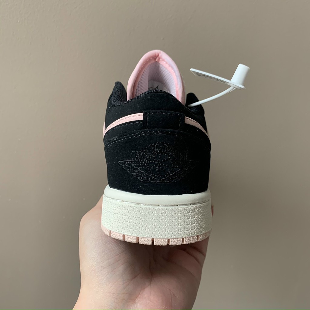 [ Jordan guava ice cổ thấp ](chuẩn 11) Giày thể thao và sneakers nam nữ màu hồng đen