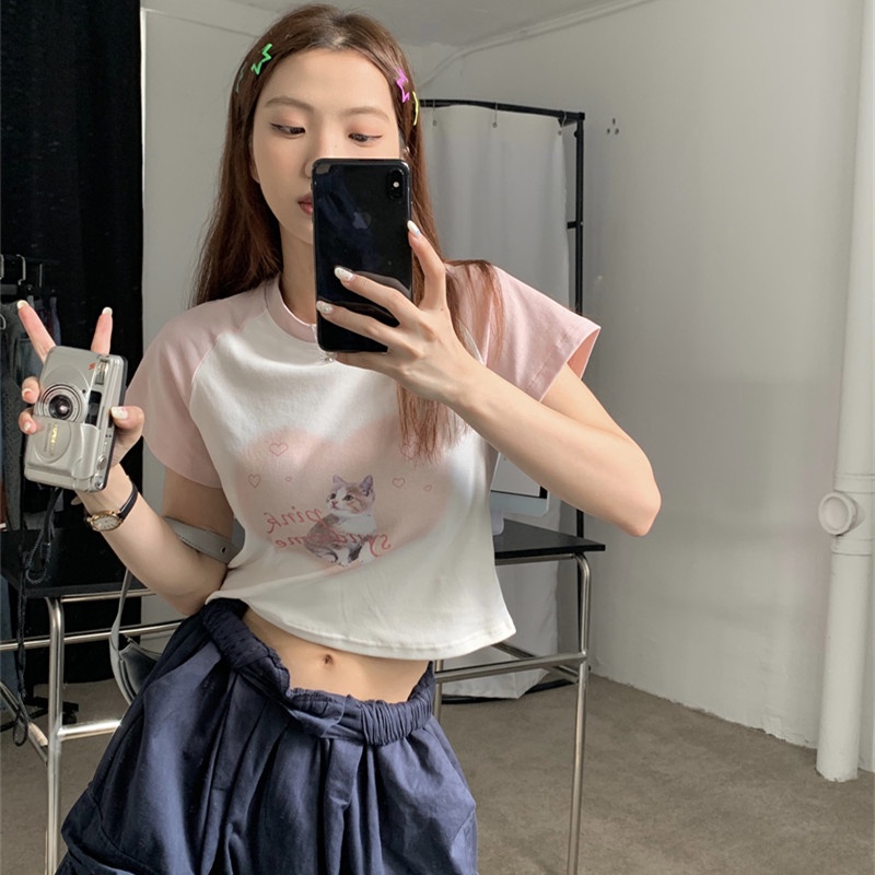 Áo Thun Ngắn Tay Dáng Ôm In Hình Hoạt Hình Giản Dị