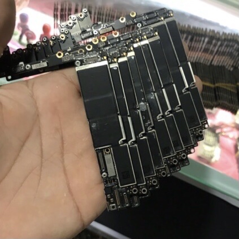 main xác iphone zin đẹp mất nguồn full IC lấy linh kiện