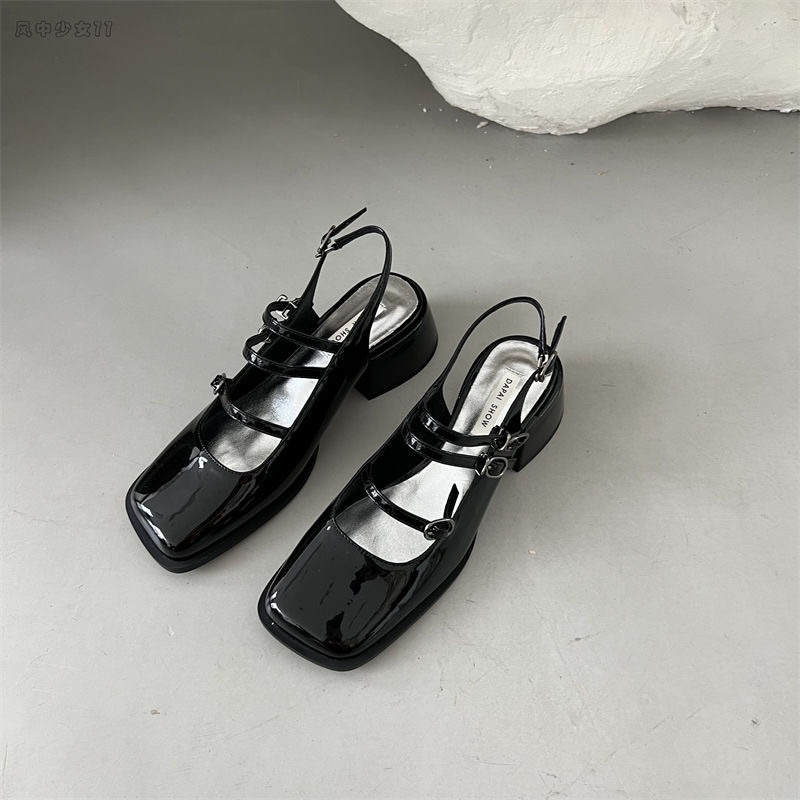 Giày cao gót Mary Jane da bóng đầu vuông phong cách ngọt ngào cổ tích với thiết kế dây đeo