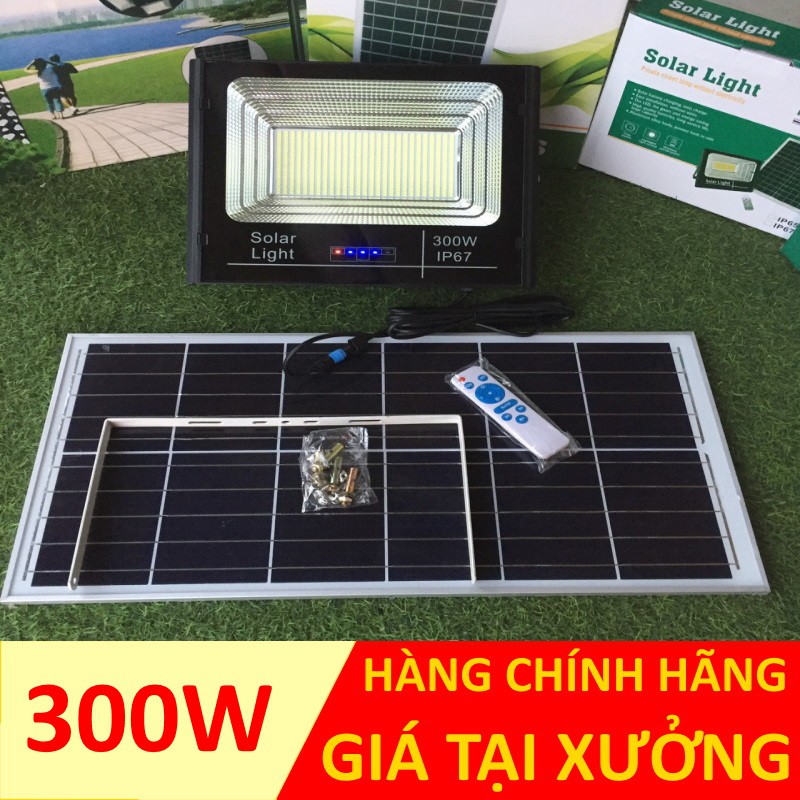 Đèn năng lượng mặt trời có điều khiển chống nước IP67 công suất 40-300W