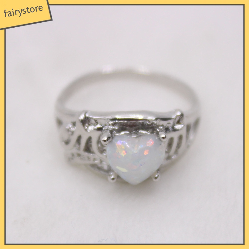 Nhẫn Hợp Kim Đính Đá Opal Giả Hình Trái Tim Khắc Chữ