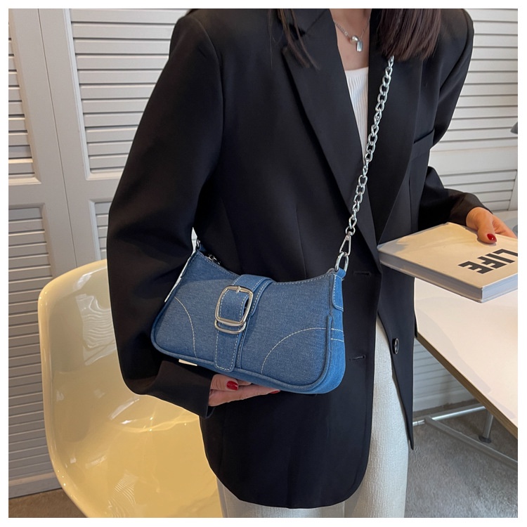 Túi đeo chéo JASMIN NOIR denim nắp gập phối dây xích cho nữ