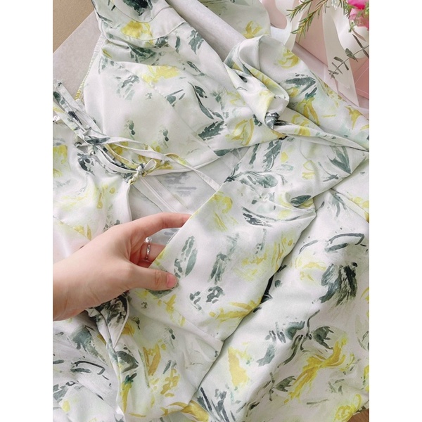 HÌNH THẬT - Đầm hoa đan dây ngực khoét eo tay tiên