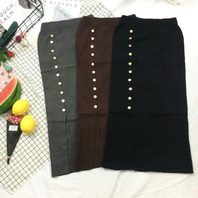 Chân váy len dáng dài,xẻ trước, khuy đính có sẵn 4 màu | BigBuy360 - bigbuy360.vn