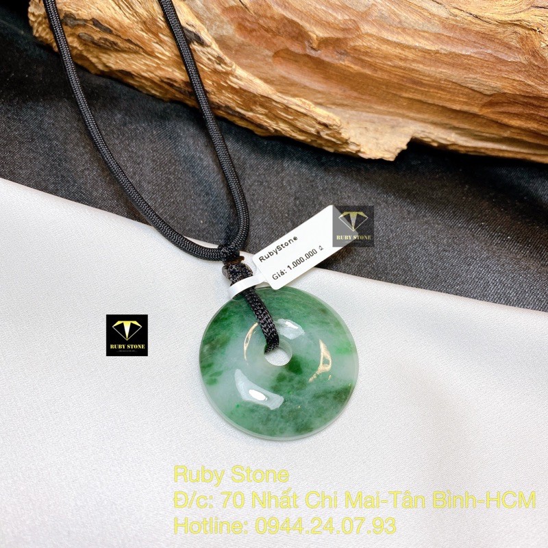 Mặt dây chuyền dầu lý