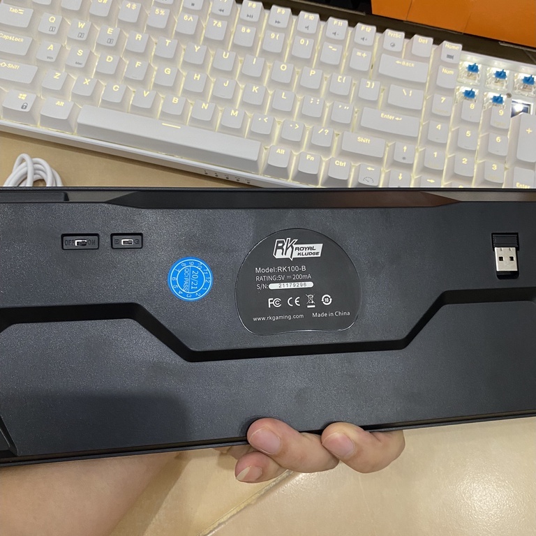 Royal Kludge RK100 - Bàn phím cơ bluetooth không dây mini Royal Kludge RK860 Led đơn sắc 100 Phím kết nối 3 chế độ