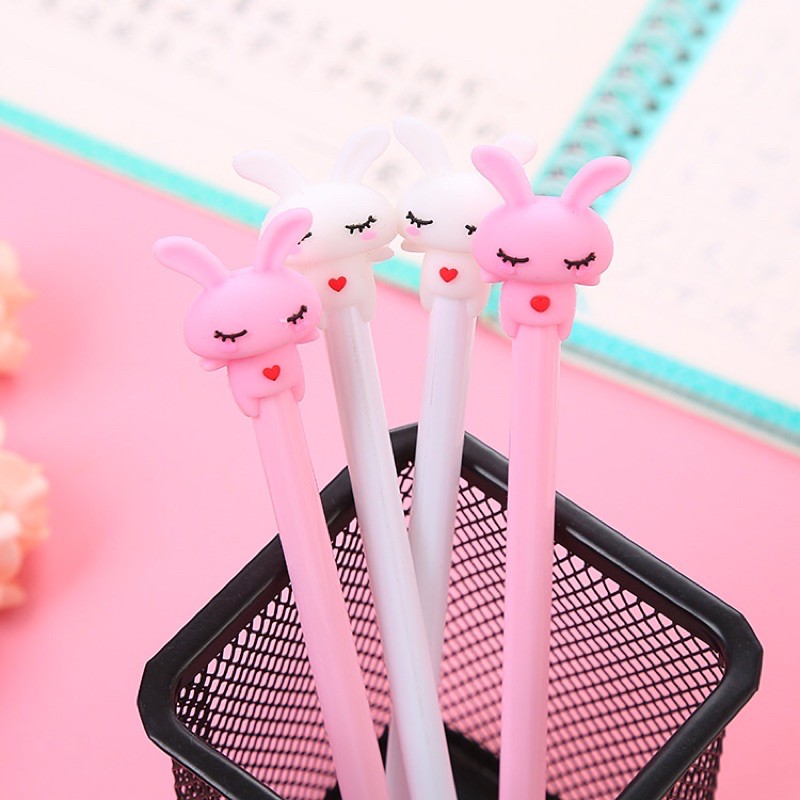bút thỏ nhắm mắt