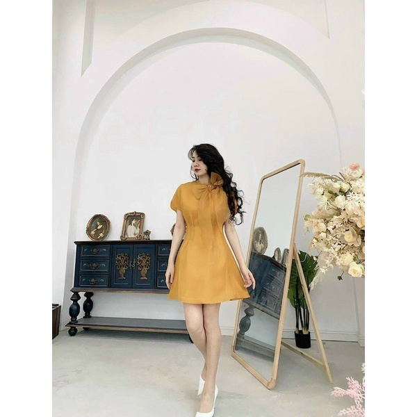 đầm tơ nơ ngực