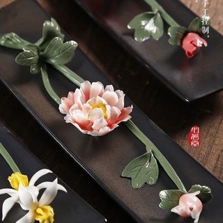 Đế sứ cắm nhang trầm