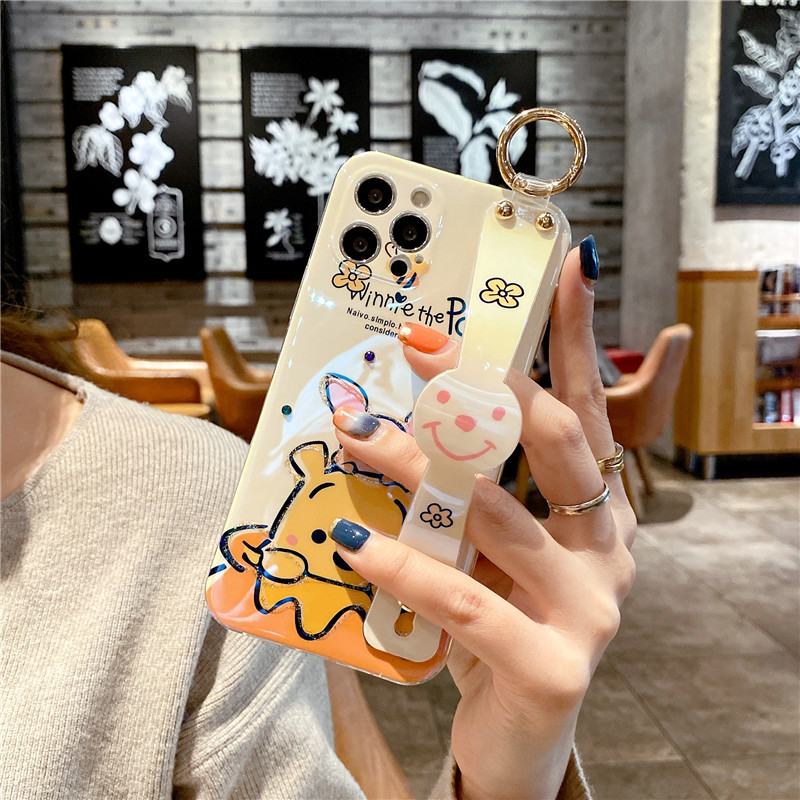 Ốp điện thoại màu vàng hình Winnie the Pooh có dây xỏ tay cho iPhone 12 Pro Max 11pro 7 8 Plus X Xr XS Max 11 Pro Max