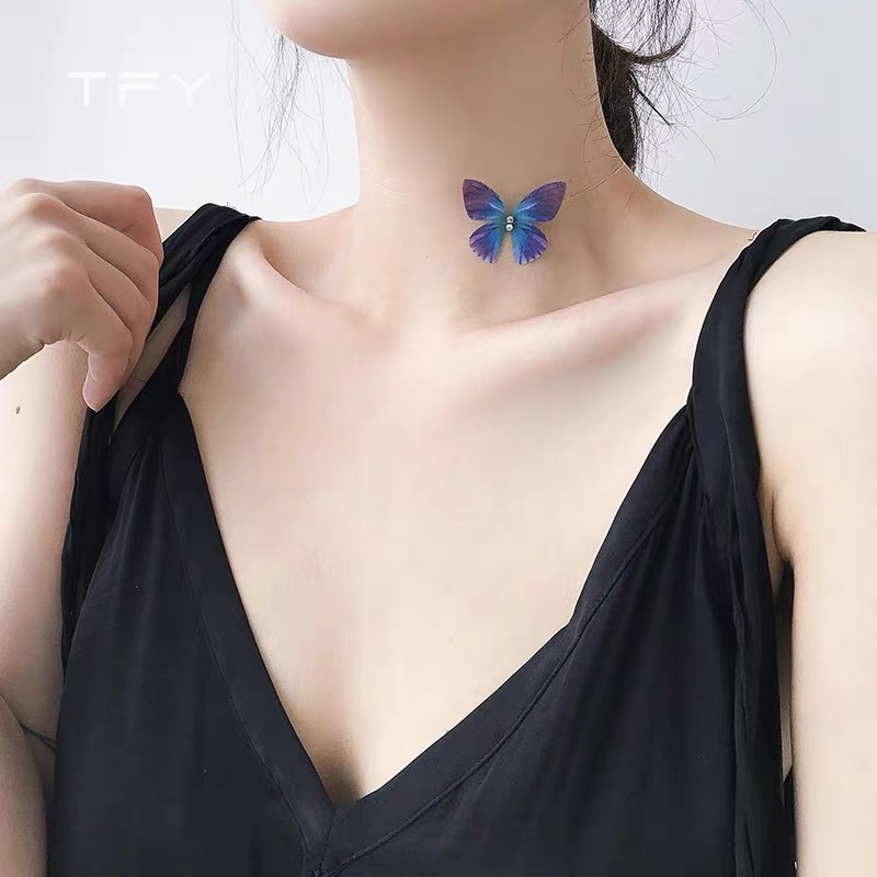 Vòng Cổ Choker Trong Suốt Đính Cánh Bướm Độc Đáo X2092502
