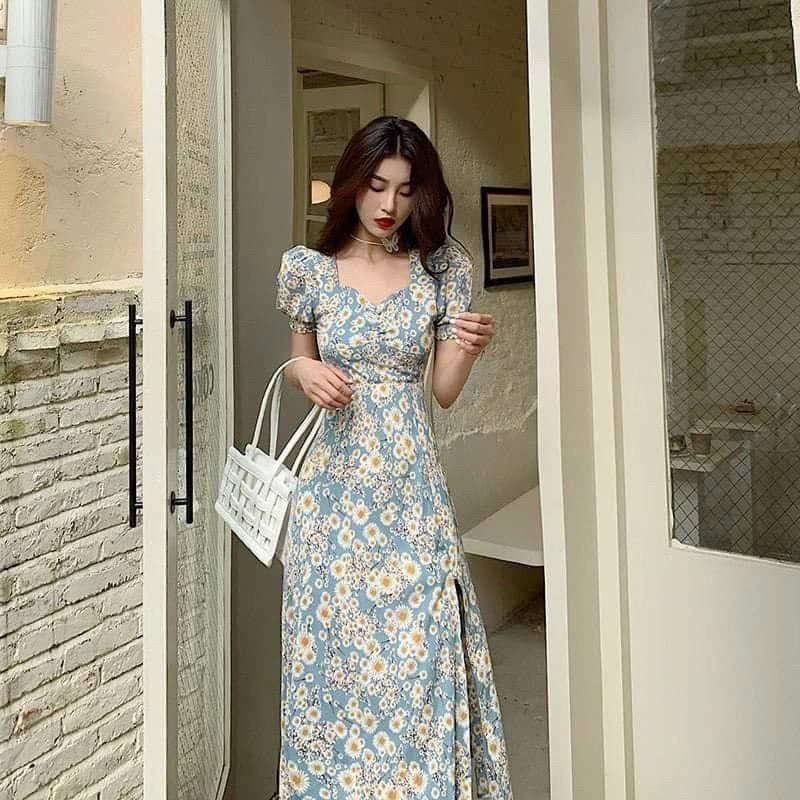 Váy hoa nhí xanh tay bồng, dúm ngực, xẻ tà cực xinh | BigBuy360 - bigbuy360.vn