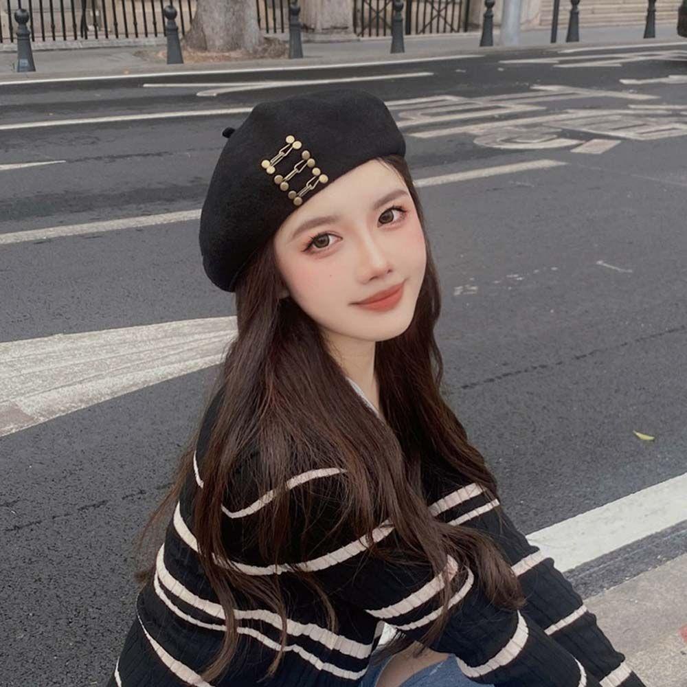 Mũ Beret Dệt Kim Phối Khóa Đồng Ngọt Ngào Thời Trang Mùa Đông Cho Nữ