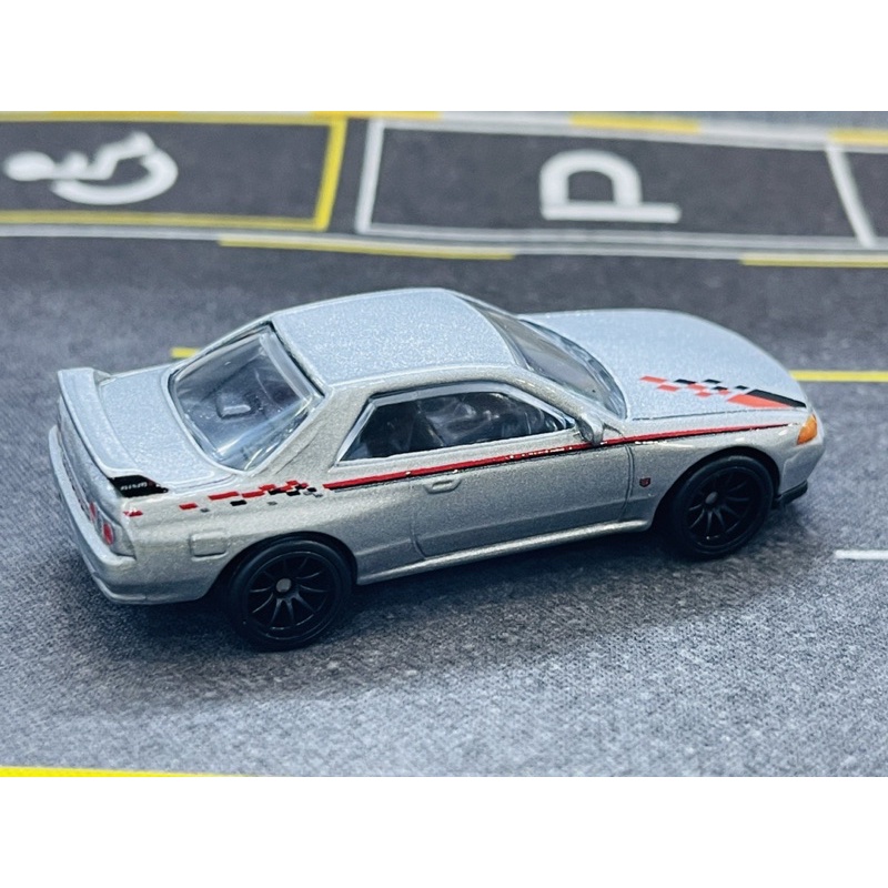 Hobby Store xe mô hình Hot Wheels Premium Nissan Skyline GT-R R32 Niismo