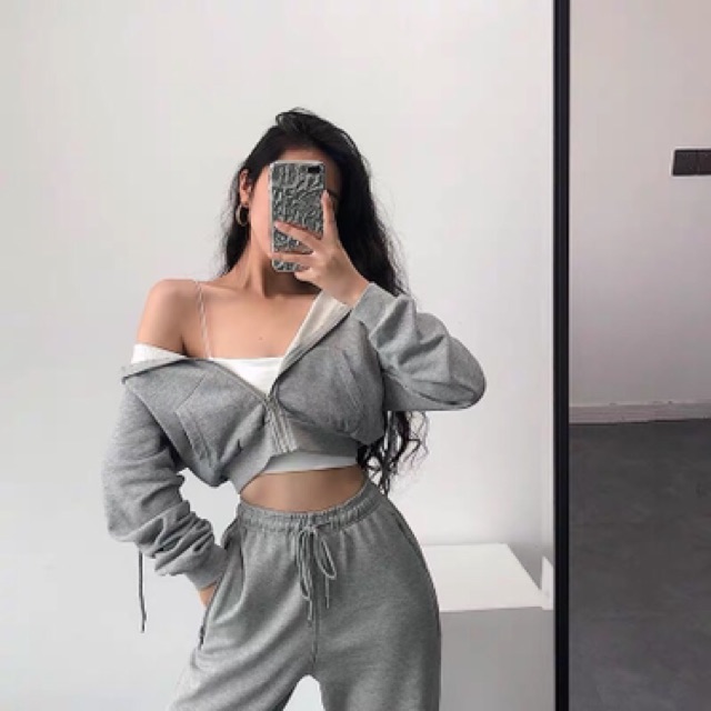 [Mã FAGREAT1505 giảm 8% tối đa 50K đơn 250K] Áo khoác - Hoodie croptop | BigBuy360 - bigbuy360.vn