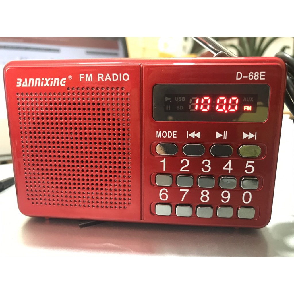 Đài FM Radio Bannixing D-68E kiêm máy nghe nhạc có cổng cắm USB và thẻ nhớ, tặng kèm pin 5C cùng dây sạc - Lệ Shop