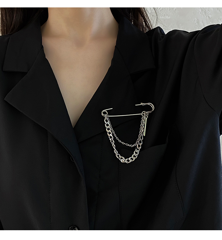 Ghim cài áo có mắc xích bằng kim loại phong cách retro
