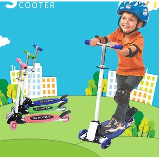 Xe scooter dáng thể thao mẫu mới - bánh xe có đèn