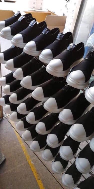 Slip on quai chéo | BigBuy360 - bigbuy360.vn