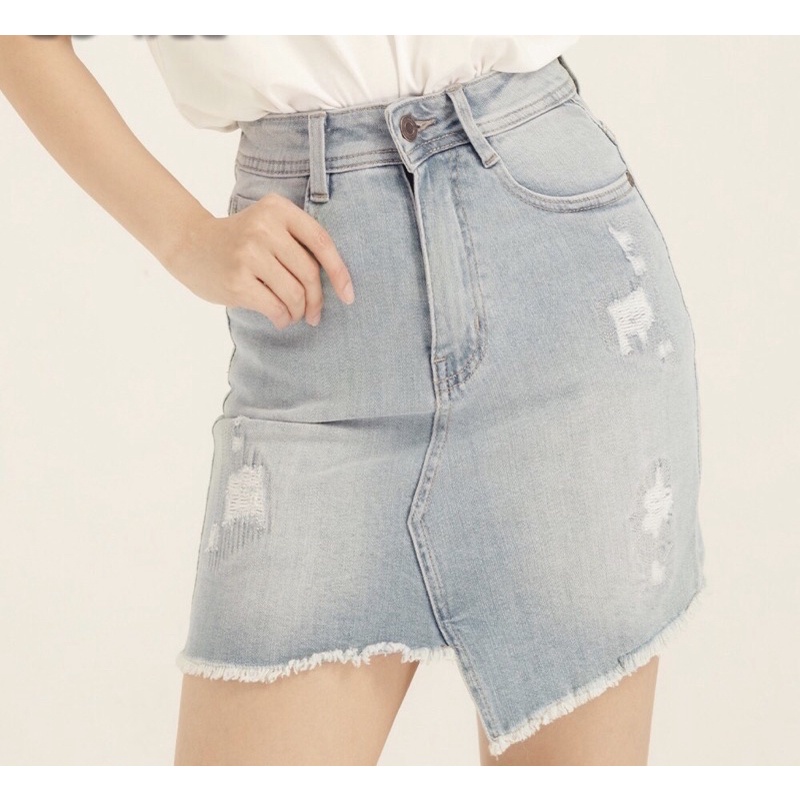 Chân váy jeans tà lệch dáng bút chì