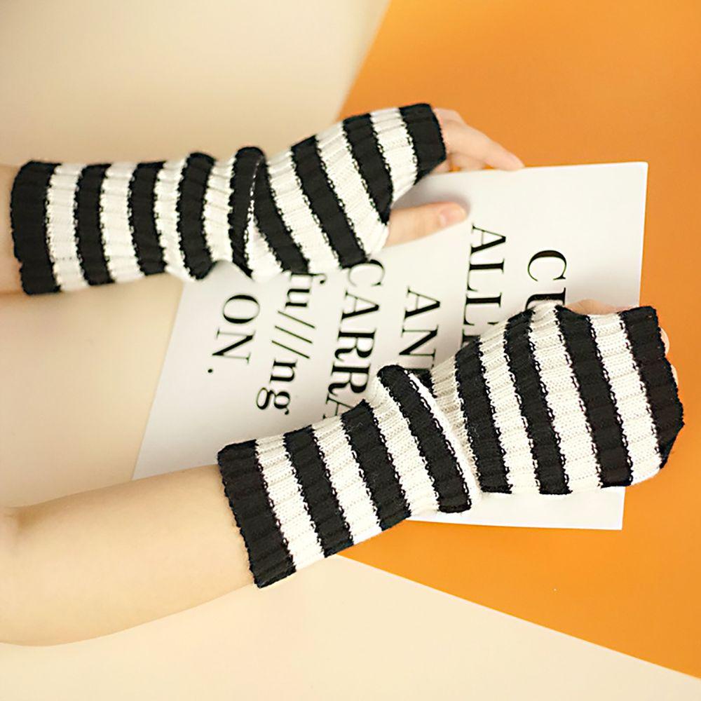 Găng Tay Hở Ngón Hoạ Tiết Kẻ Sọc Cho Nam Và Nữ