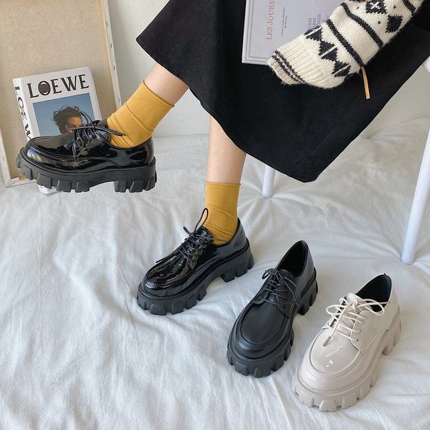 Giày Thể Thao Màu Trơn Buộc Dây Cá Tính Trẻ Trung Phong Cách Hàn Quốc Cho Nữ | BigBuy360 - bigbuy360.vn