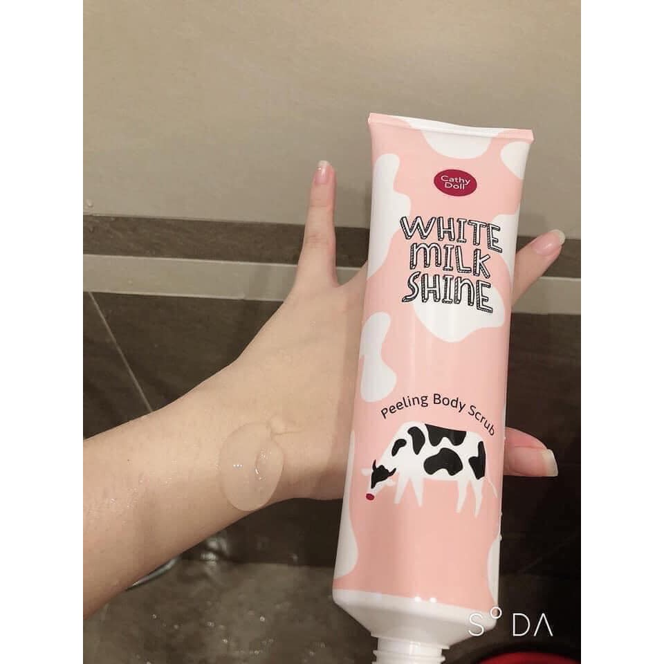 Gel Tẩy Tế Bào Chết Toàn Thân Cathy Doll White Milk Shine Peeling Body Scrub (320ml)