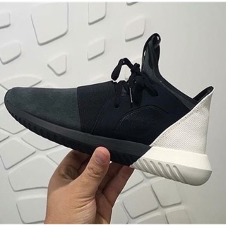 Giày Adidas