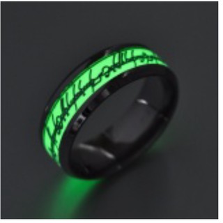 Nhẫn TITAN dạ quang phát sáng lấp lánh huyền bí trong đêm RB44
