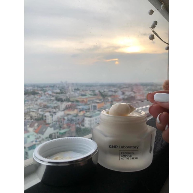 Kem Dưỡng Ẩm
