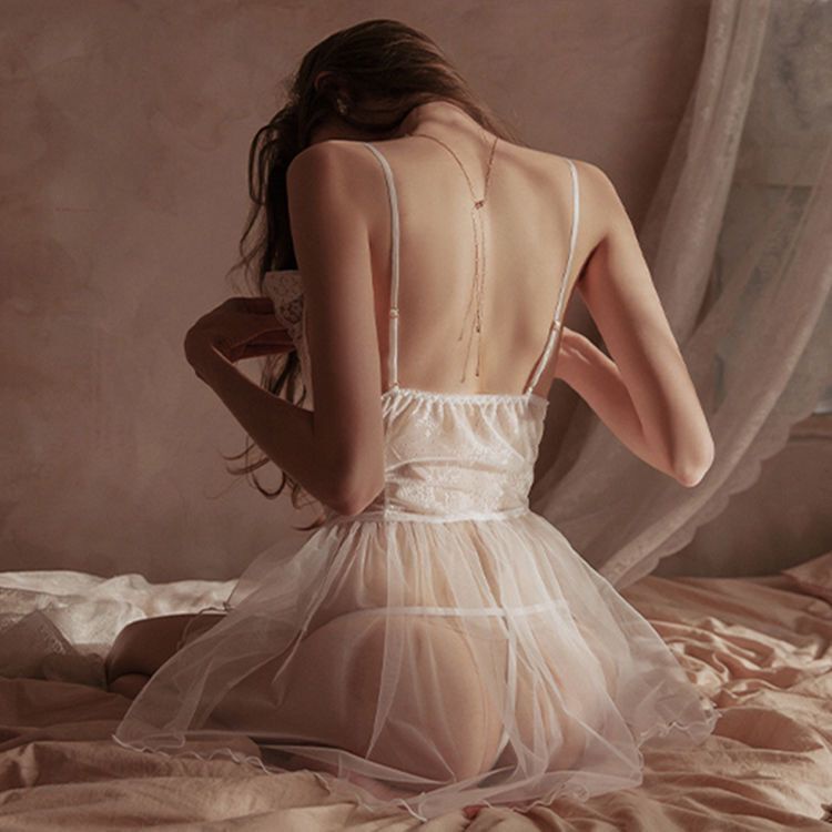 Đầm ngủ hai dây phối ren quyến rũ cho nữ