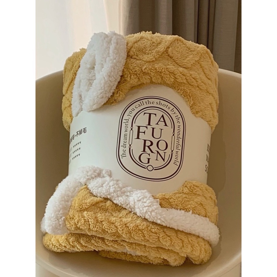 Chăn Len Lông Cừu TAFURONG_LOẠI 1_Mềm Len Cừu Mông Cổ thế hệ mới Làm ấm nhanh, Nặng 2kg5, Kích thước 2mx2m3 Giá rẻ MỚI