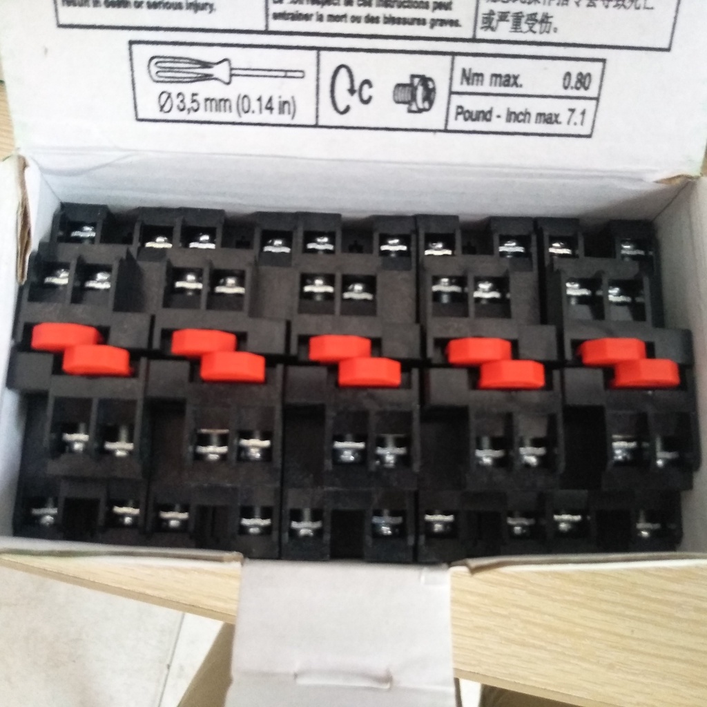 Rơ le trung gian+ Đế 8 chân 2NO 2NC Schneider RXM2LB2BD/ RXM2AB2BD/ RXZE1M2C