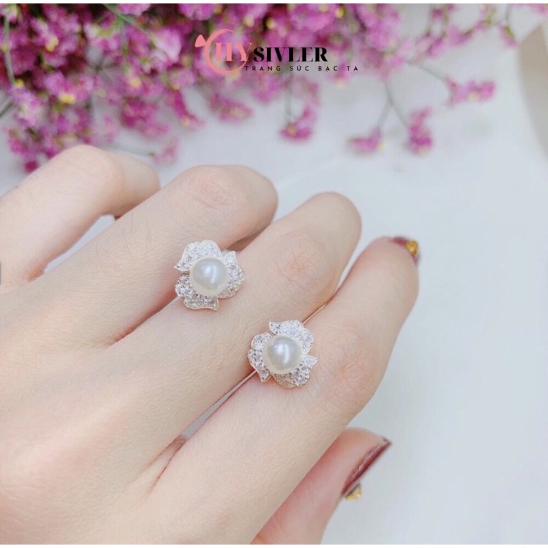 Bông tai bạc ta hoa nạm đá nụ trai nhân tạo sang chảnh