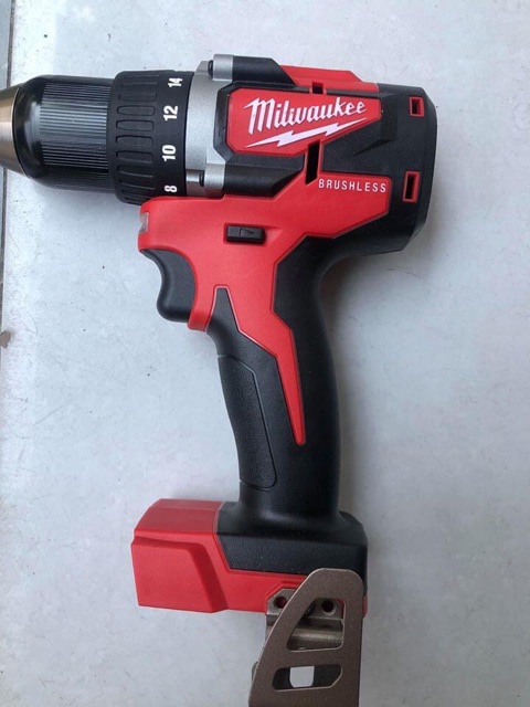 Máy khoan pin Milwuakee 2801