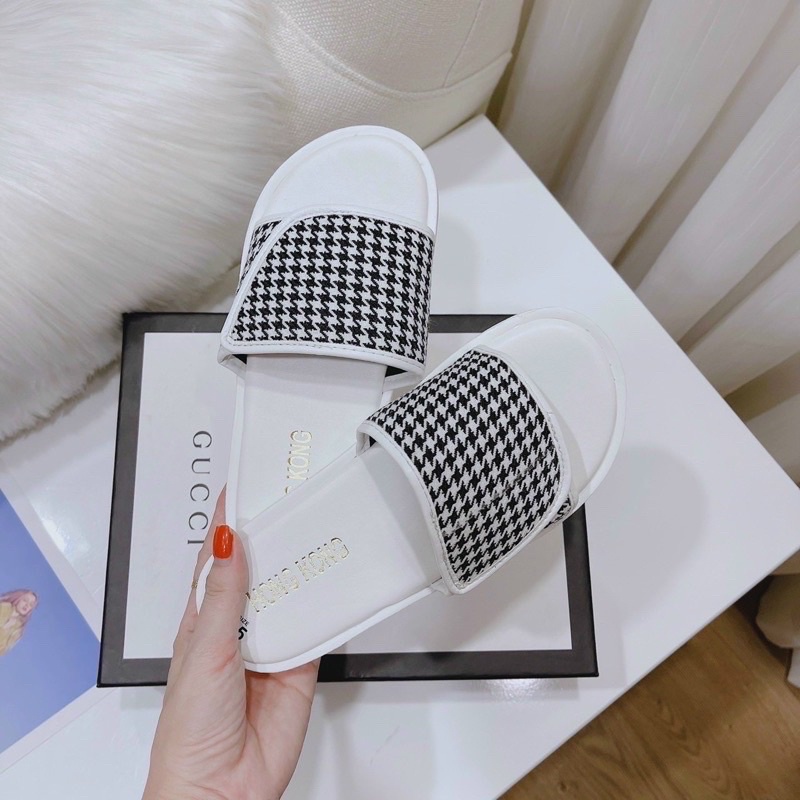 Dép bánh mì siêu nhẹ hoạ tiết ô vuông đế 2cm-( form nhỏ nên tăng sz)