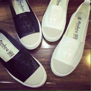 Giày slip on nữ