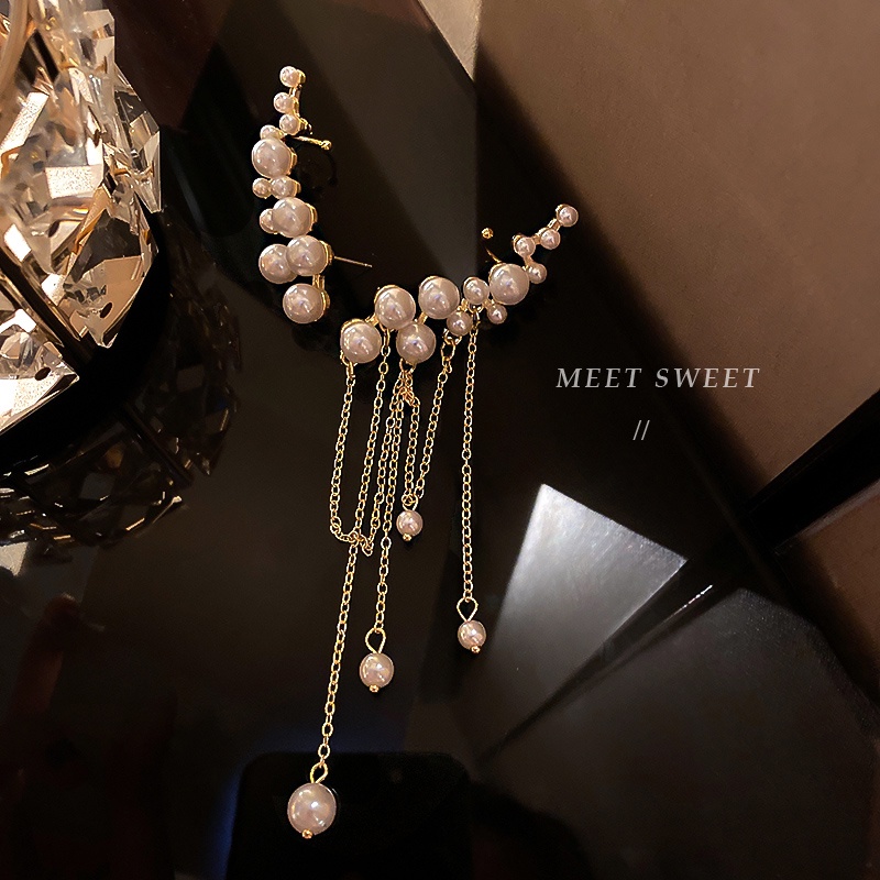 Đôi Khuyên Tai Kẹp Vành Tai Không Đối Xứng Đính Ngọc Trai Thời Trang Hàn Quốc Cho Nữ