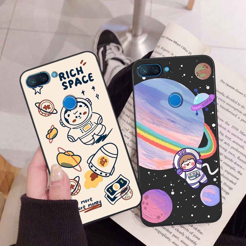 Ốp Xiaomi Mi 8 SE / Mi 8 Lite in hình vũ trụ, phi hành gia bầu trời cute dễ thương
