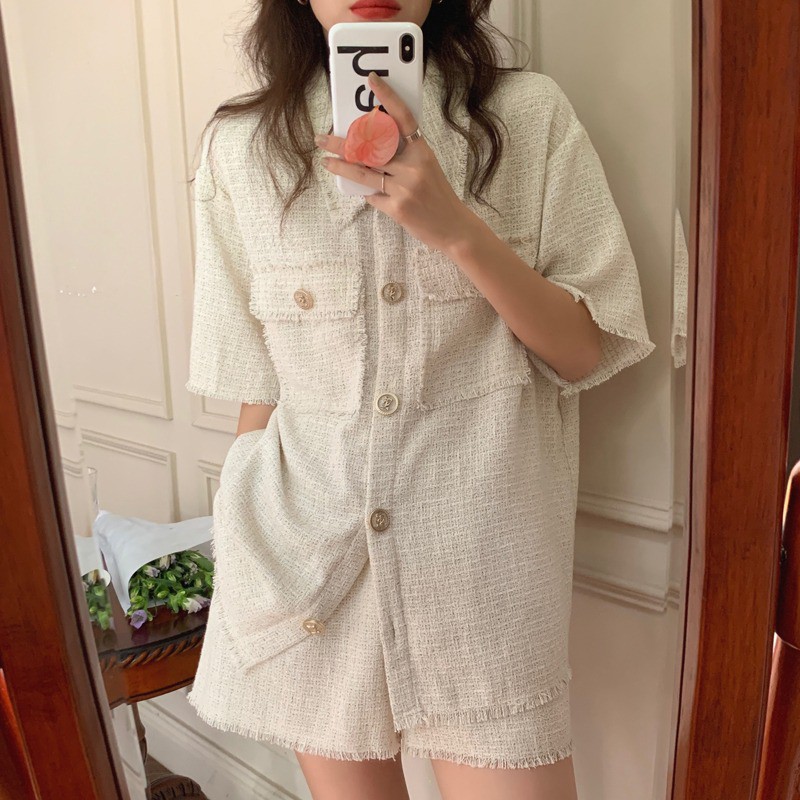 Set bộ dạ tweed gồm 1 áo ngắn tay với 1 quần short