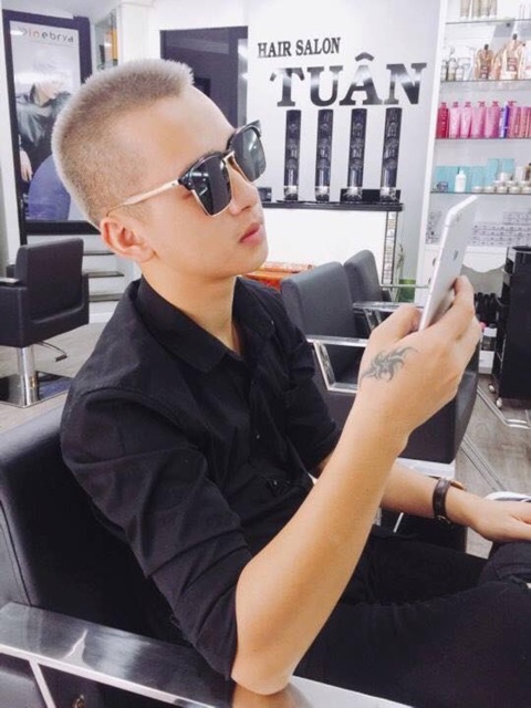 Kính mắt VIP cao cấp phom vuông đẹp | BigBuy360 - bigbuy360.vn