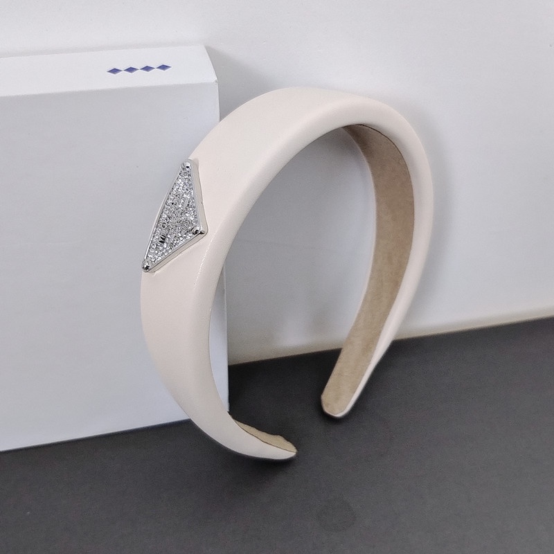 Băng Đô Cài Tóc Hình Tam Giác Đính Đá Phong Cách Hàn Quốc Mới