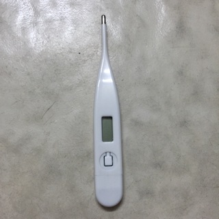 Nhiệt kế báo sốt cho bé