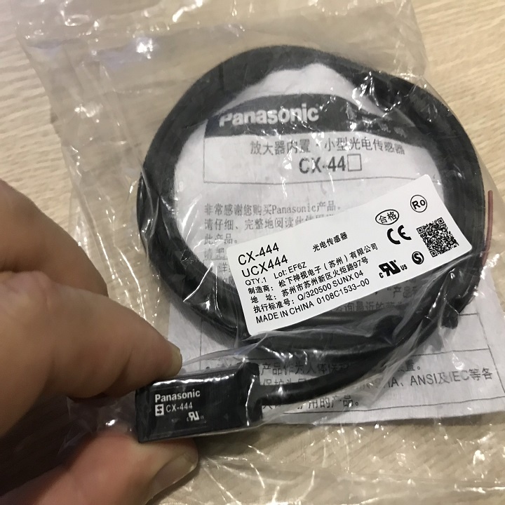 Cảm biến quang CX-444