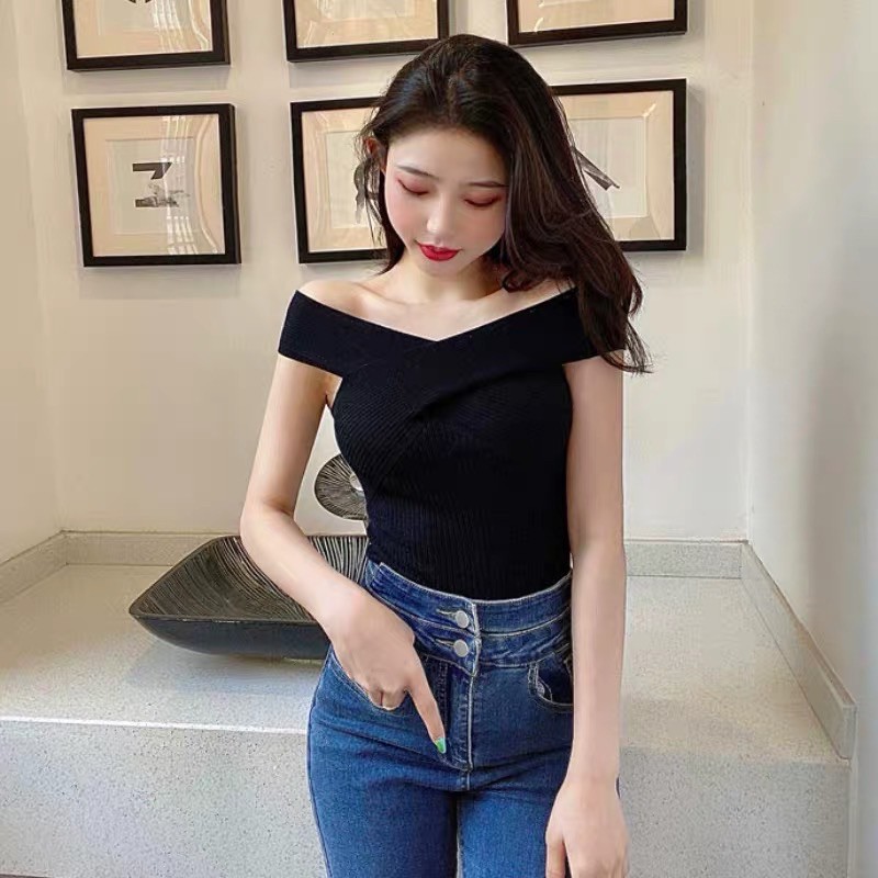 Áo Yếm Kiểu Chéo Cổ Phong Cách Hàn Quốc