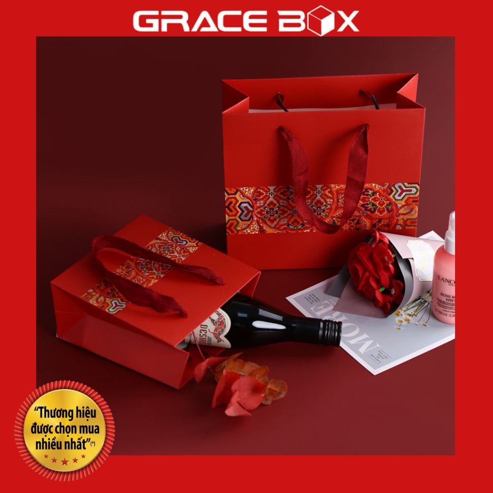 Túi Giấy Quà Tặng Màu Đỏ Các Dịp Lễ Tết - Hoa Văn Lễ Hội Ngũ Sắc May Mắn - Siêu Thị Bao Bì Grace Box