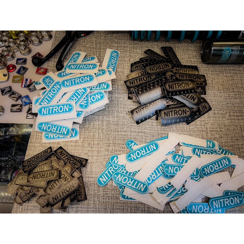 Tem Logo Nitron in uv mực nổi cực đẹp chất liệu mẫu như tem zin chính hãng ✌