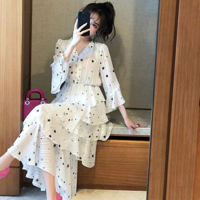 Đầm thiết kế của thúy ngọc 134